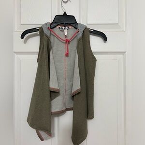 Matilda Jane 435 Sleeveless Hooded Vest Size 8